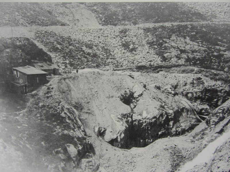Scavi Nella Roccia